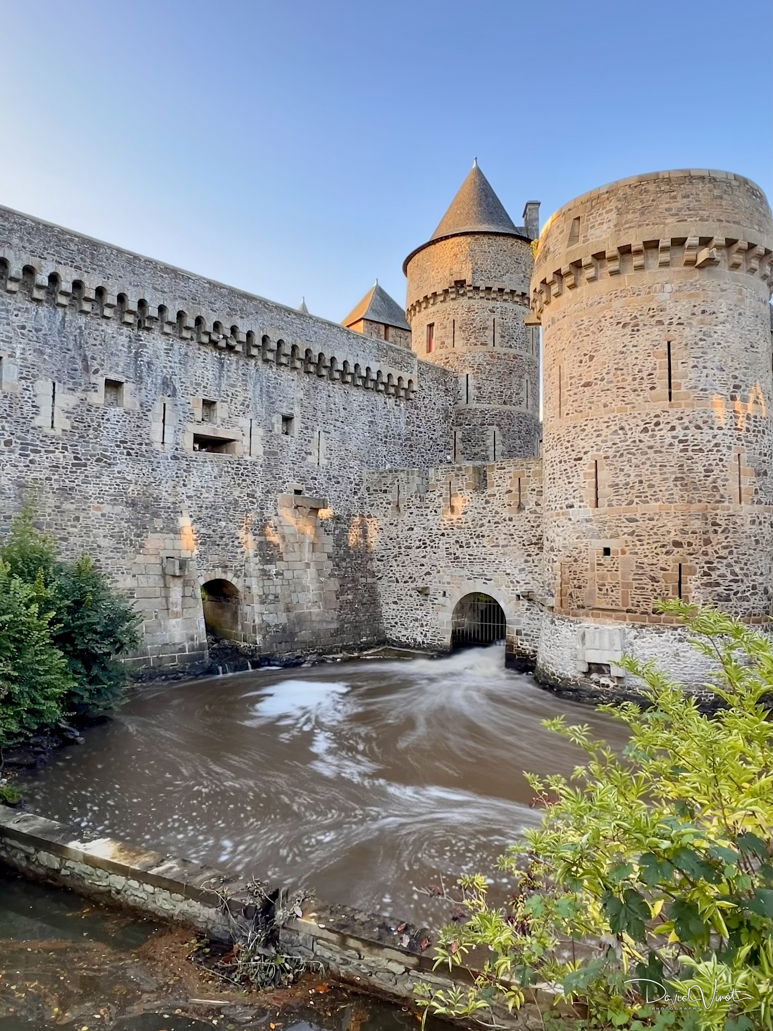 Brit Hotel Piscine & Spa - Fougères